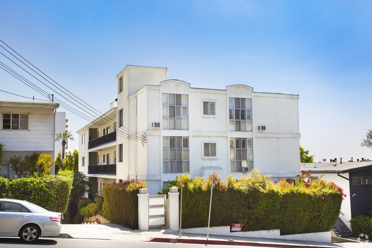 Foto del edificio - 1214 N Clark St