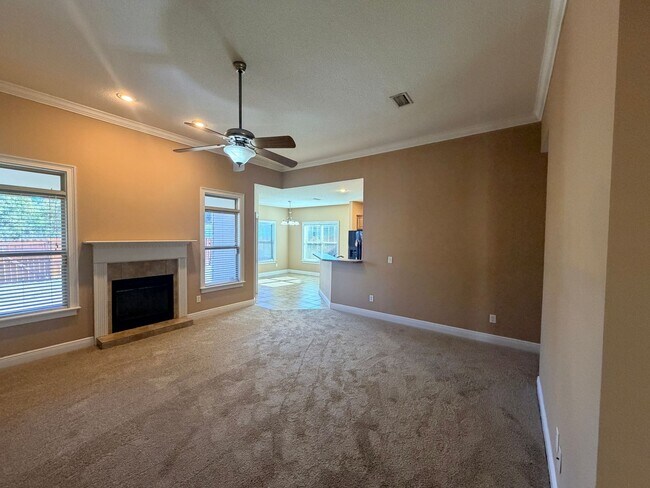 Building Photo - Three Bedroom Home in Hahira