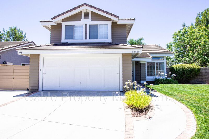 Foto principal - 23502 Northfield Ct