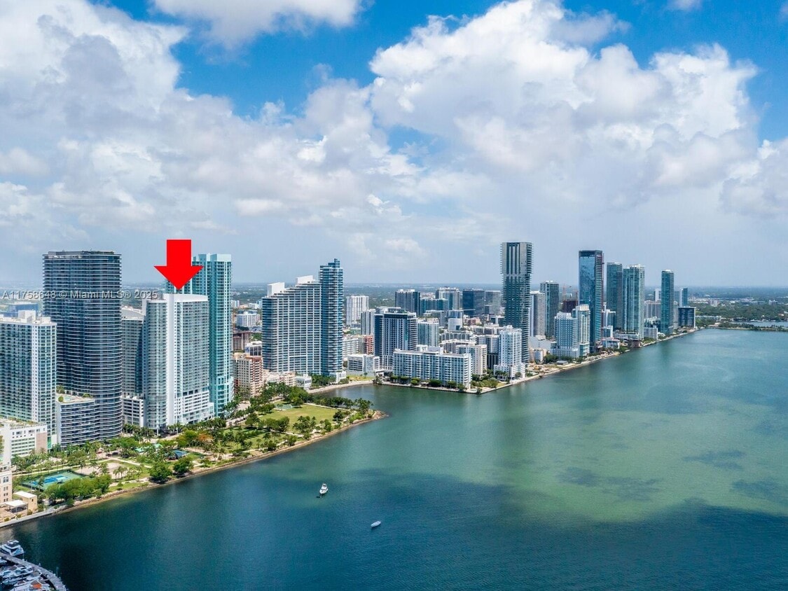 Foto principal - 1800 N Bayshore Dr
