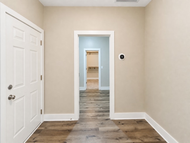 Foto del edificio - 7467 Chaco Street SE