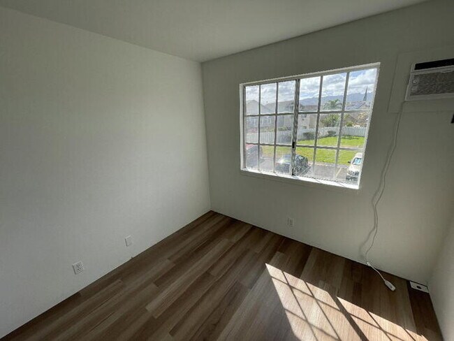 Building Photo - ALII COVE 3/2.5/2 garage, A/C, c-fan, W/D,...