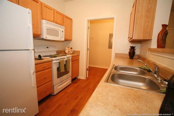 Building Photo - 1705 Frontier Valley Dr