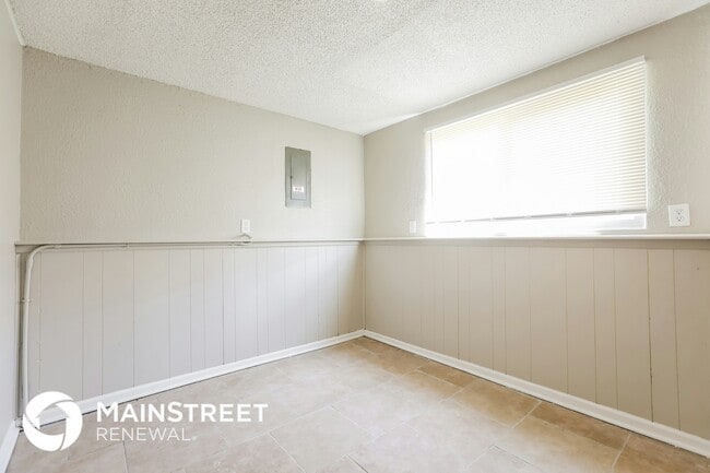 Building Photo - 10721 Mckinley Ct