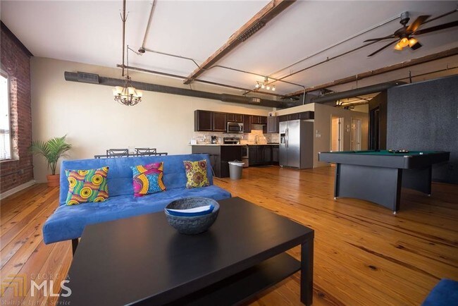 Foto del edificio - 150 Walker St SW