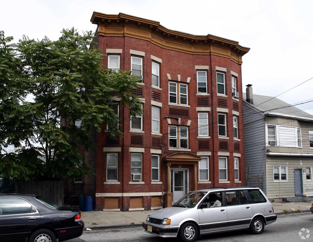 Primary Photo - 275-277 12th Ave
