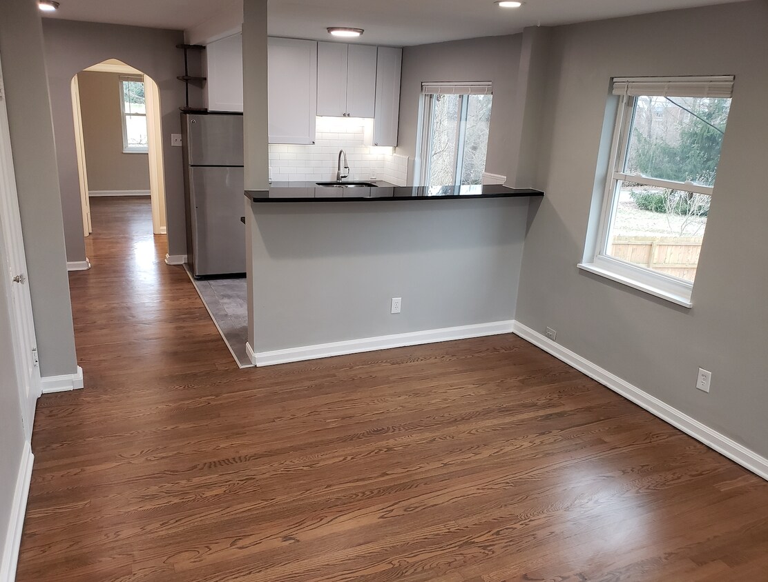 4171 Allendale Dr Unit 4, Cincinnati, OH 45209 Room for Rent in