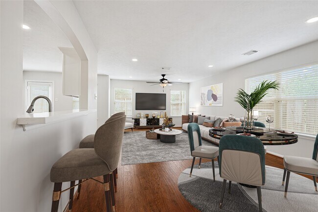 Foto del edificio - 1115 Eden Park Ln