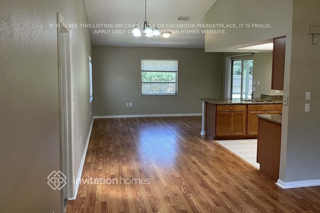 Building Photo - 366 Bamboo Dr