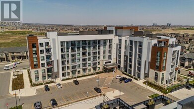 Building Photo - 460 Gordon Krantz Ave