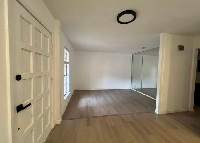 Foto del edificio - 4422 Meredith Woods St