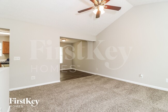 Foto del edificio - 1074 Bridle Creek Dr