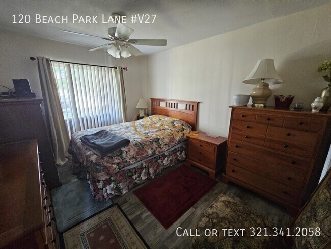 Foto del edificio - 120 Beach Park Ln