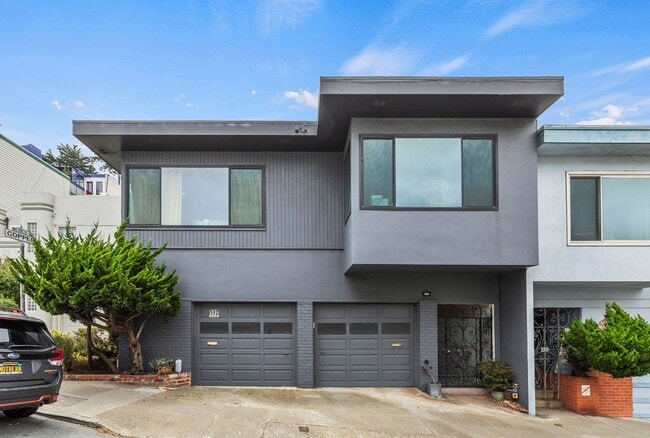 Photo - 592-594 Corbett Avenue Apartment