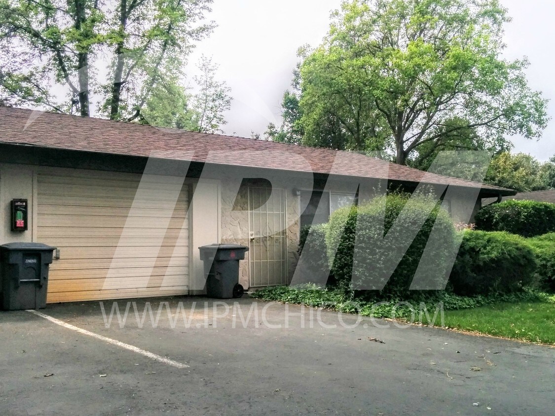 Primary Photo - 116 W Shasta Ave
