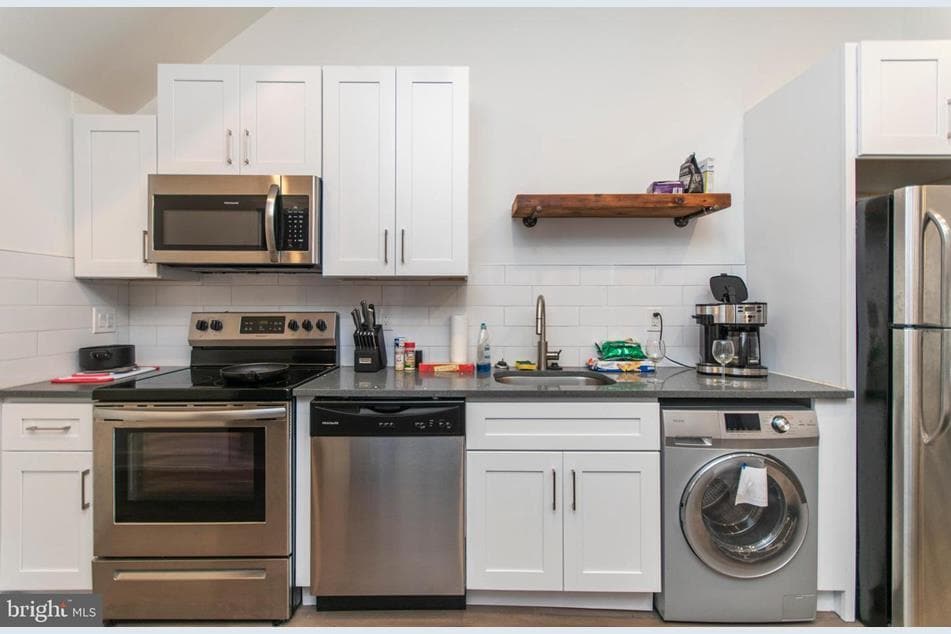 Photo - 2817 W Girard Ave (Philadelphia, PA)