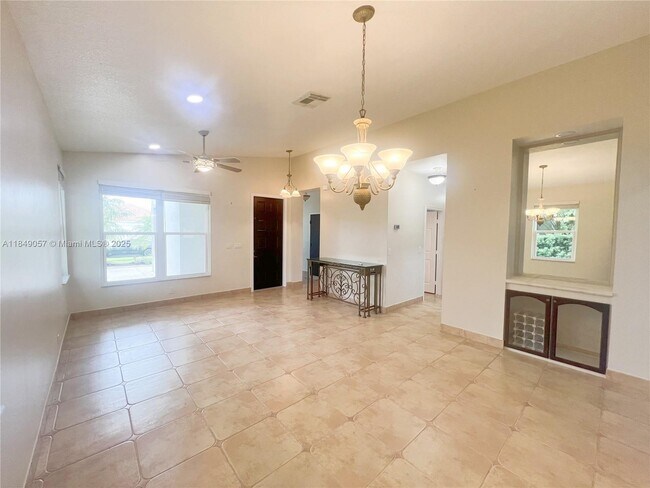 Foto del edificio - 16306 SW 11th St