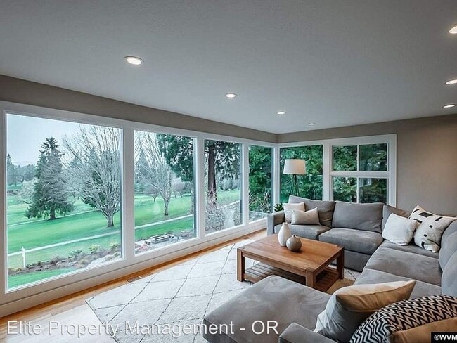 Building Photo - 5 br, 3 bath House - 3945 SW Fairhaven Dr.