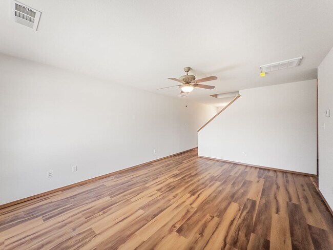 Foto del edificio - 1519-1521 Fianna Place Ct