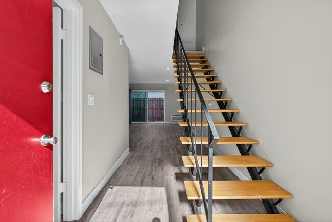 Foto del edificio - 13392 Magnolia St