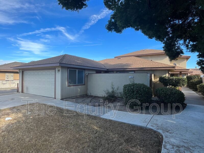 Primary Photo - 1040 Stonegate Cove Dr