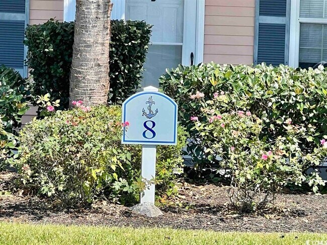 Foto del edificio - 627 Waterway Village Blvd