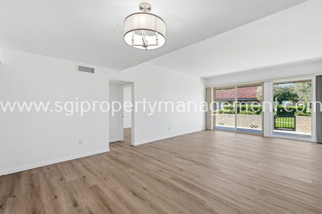 Foto del edificio - 5416 N 78th St