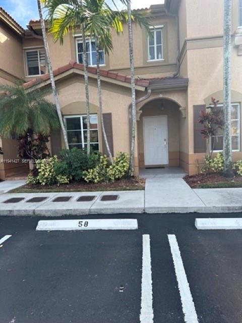 Foto del edificio - 10850 NW 82nd Terrace