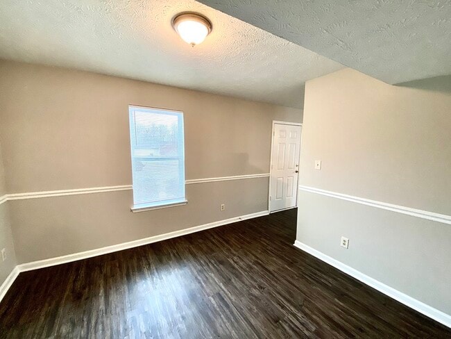 Building Photo - 42 Hidden Valley Dr Jackson, TN 38305