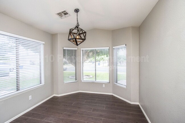 Building Photo - 1944 W Canyon Way