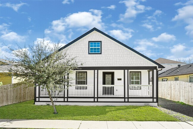 Foto del edificio - 1412 Northwood St