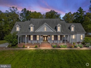 Building Photo - 2036 Spotswood Dr