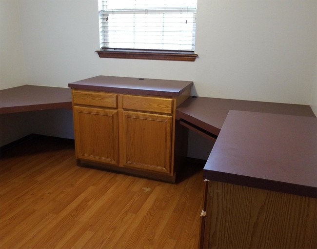 Foto del edificio - 2316 NW Robinhood Dr