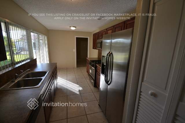 Building Photo - 13330 SW 43rd St