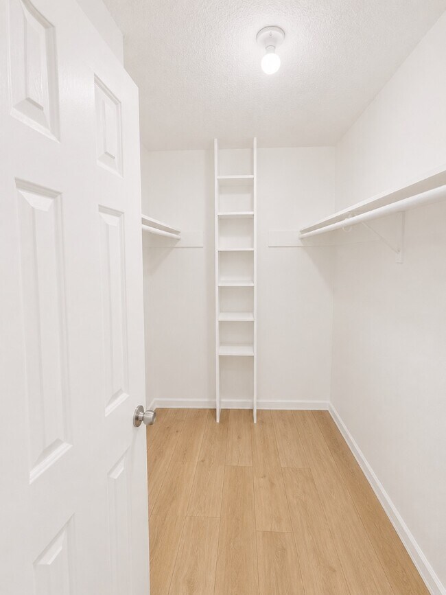 Foto del edificio - 1509 Medland Rd NW