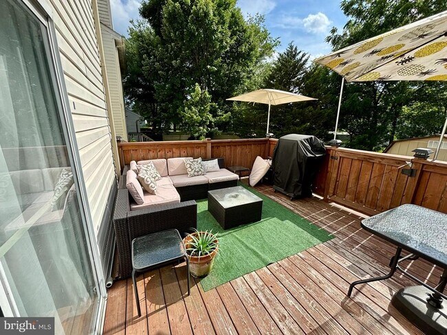 Foto del edificio - 12 Wanda Ct