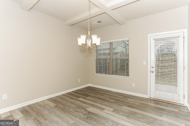 Building Photo - 298 Emporia Loop