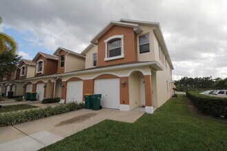 Building Photo - 1015 Venetian Dr