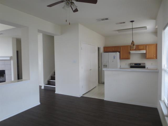 Building Photo - 1011 Cheddar Ct