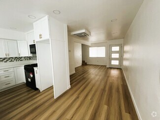 Building Photo - 13811 La Pat Pl