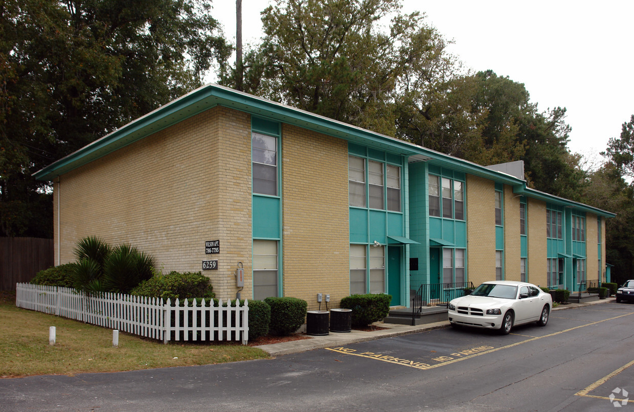 Primary Photo - Wilson Blvd Apartments