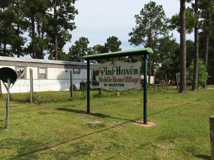Primary Photo - 14142 Lorraine Rd