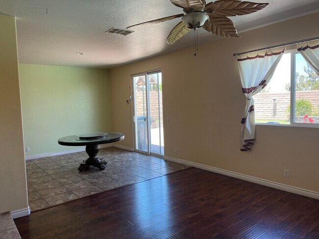 Building Photo - 2911 Jojoba Terrace