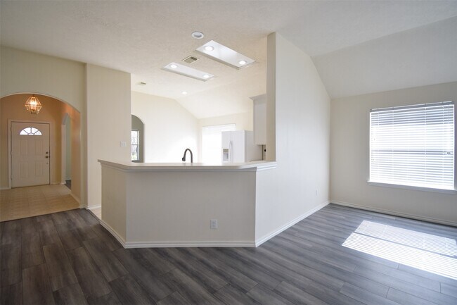 Building Photo - 22011 Gold Leaf Trail