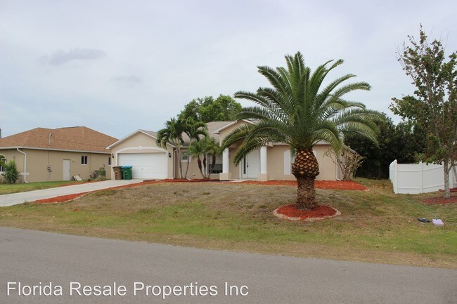 Foto del edificio - 802 SW 9th Ct