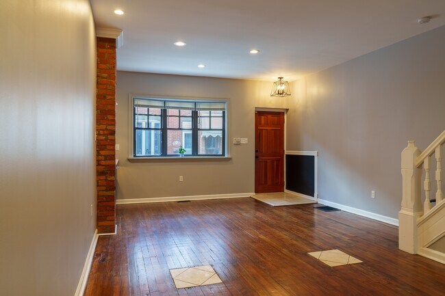 Foto del edificio - 2523 S Rosewood St