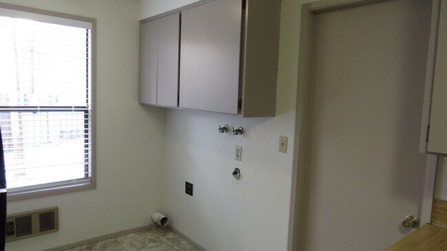 Building Photo - bon414