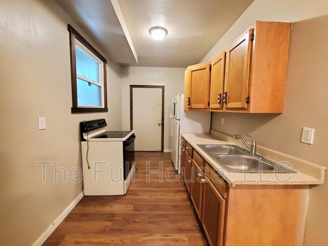 Building Photo - 1257 Chartiers Ave
