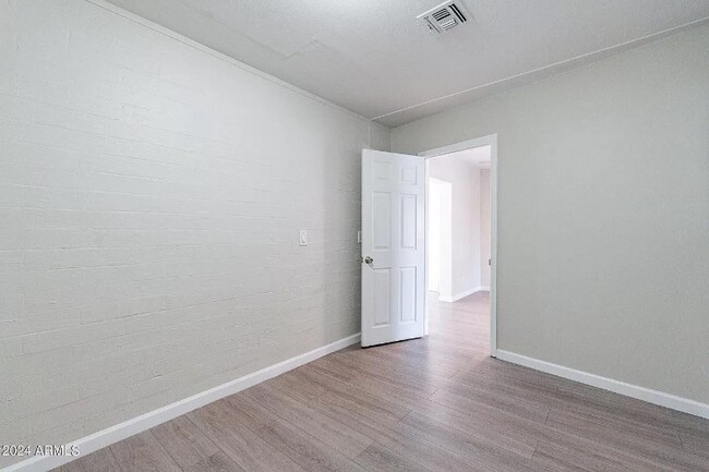 Foto del edificio - 4022 W Willetta St