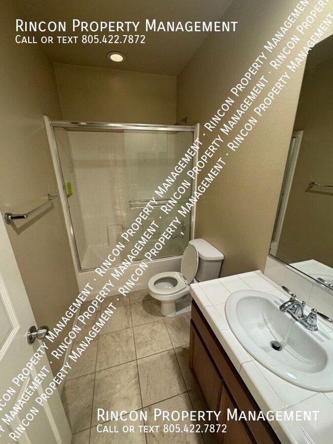 Building Photo - ***BEDROOM FOR RENT w/ Private Bathroom***...